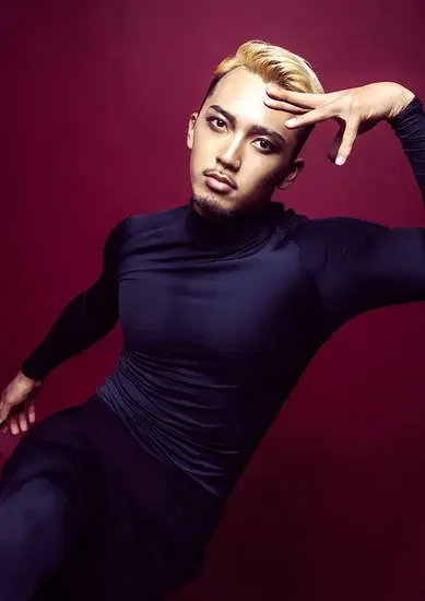 Машле: сценическая игра "Магия и мускулы" раскрывает больше актерского состава и визуальных эффектов