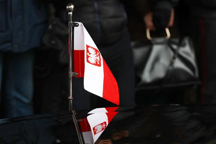 Медведев считает ,что Калининград надо назвать Царство Польское.