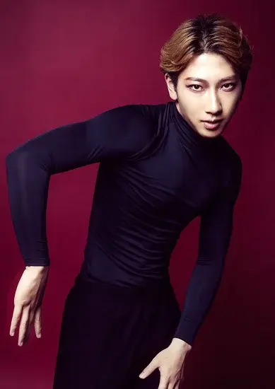 Машле: сценическая игра "Магия и мускулы" раскрывает больше актерского состава и визуальных эффектов