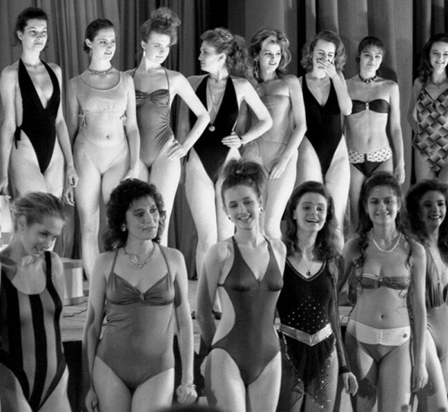 12 фактов про СССР, о которых вы, возможно, не знали или уже забыли. Молоко в "пирамидках", треугольные стеклянные бутылки, татуировки Сталина