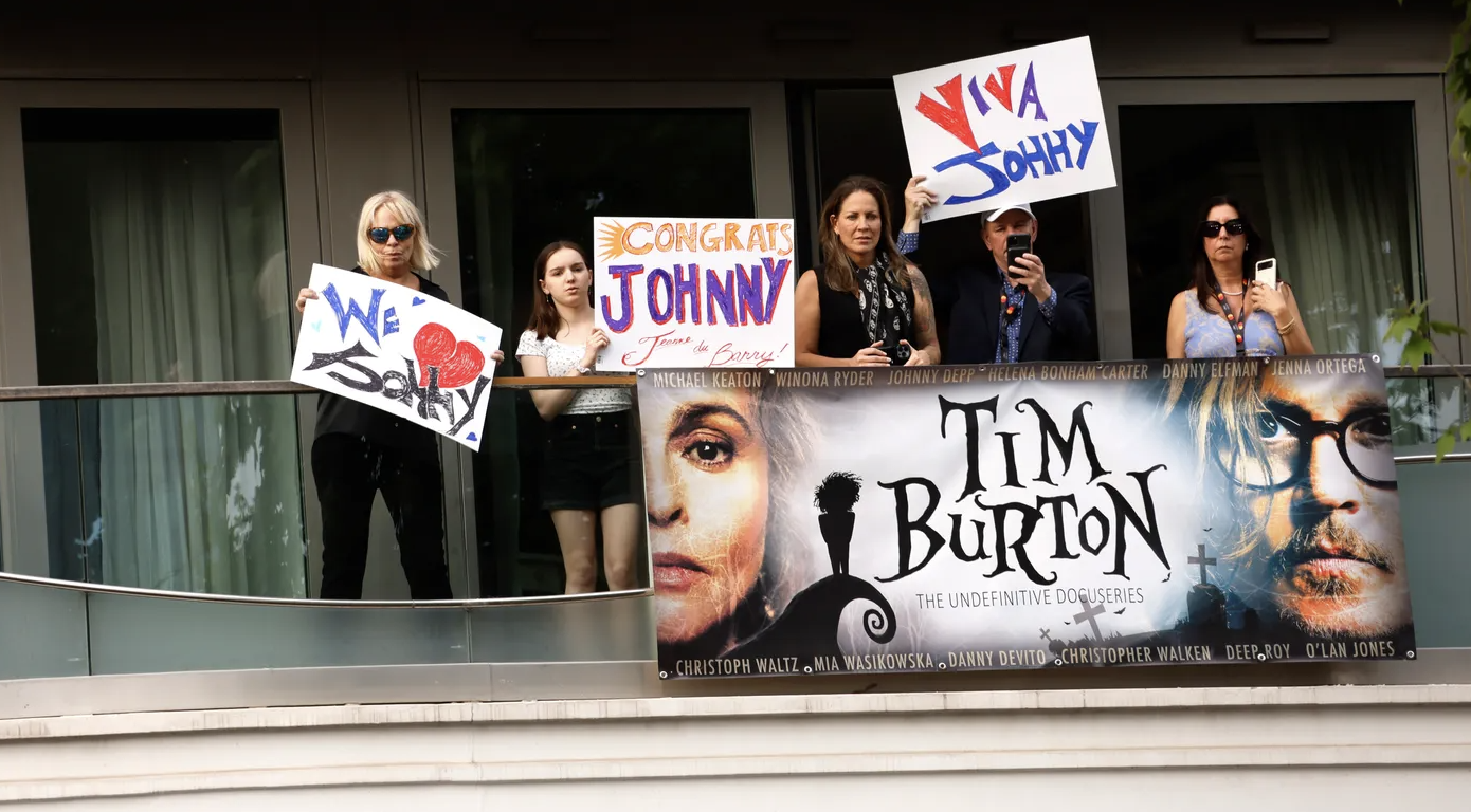 Джонни Депп признался, что чувствует себя бойкотированным после драмы с Эмбер Херд, и ему больше не нужен Голливуд Представляя свой новый фильм "Жанна