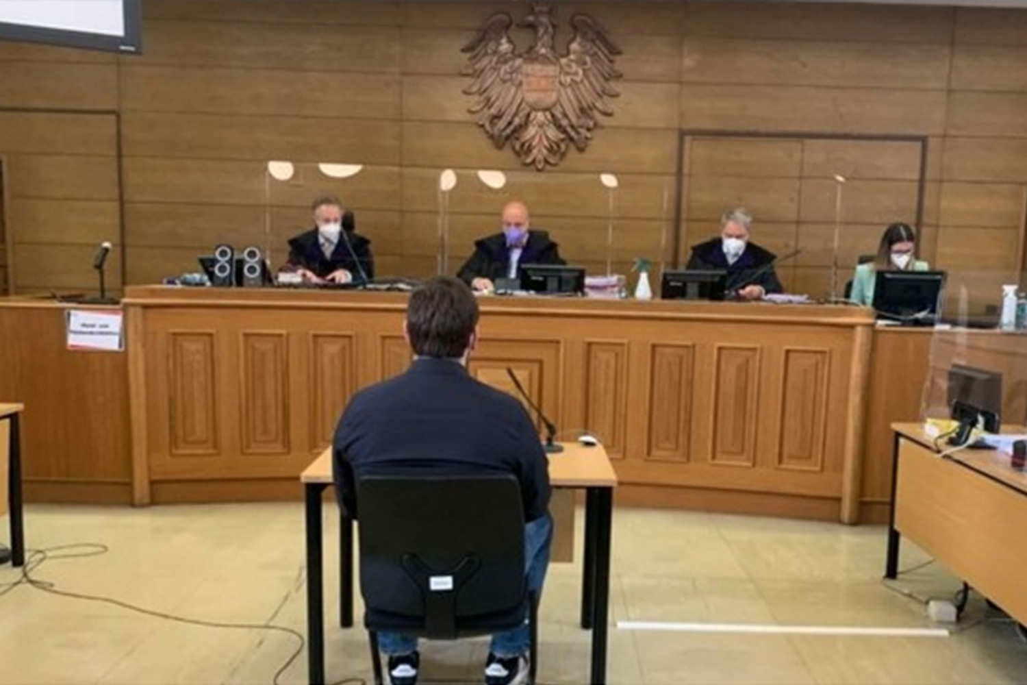 К педофилам и насильникам в Европе относятся снисходительно