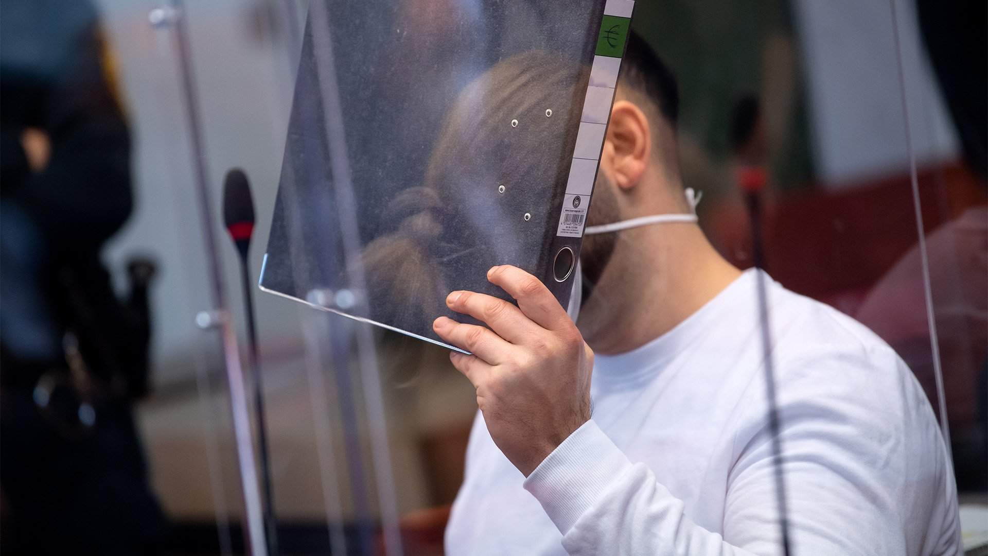 К педофилам и насильникам в Европе относятся снисходительно