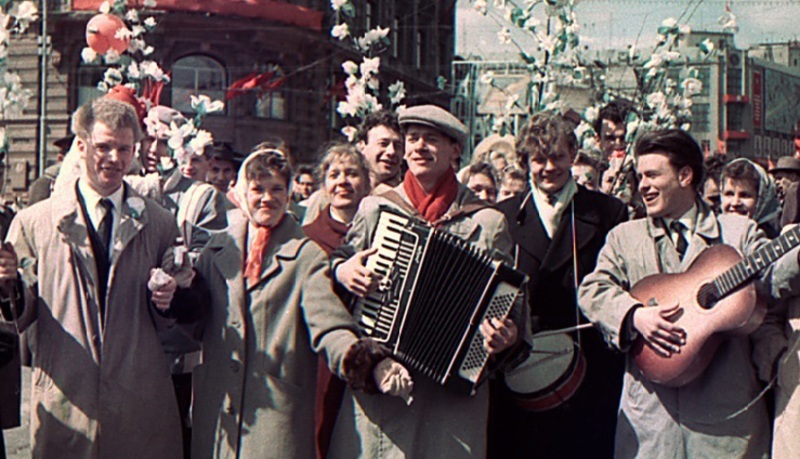 Сейчас не помнит молодой народ