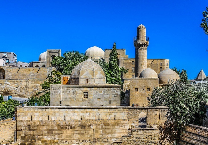 Достопримечательности экзотического города Баку, которые нельзя пропустить