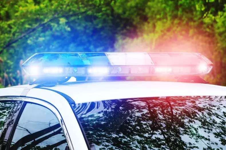 Зажженную взрывчатку выбросили из пикапа возле синагоги.