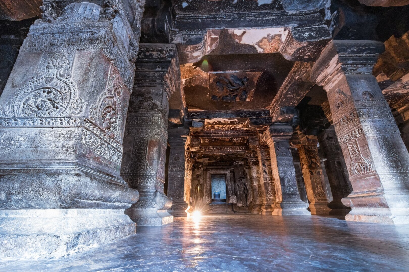 храм кайласа индия