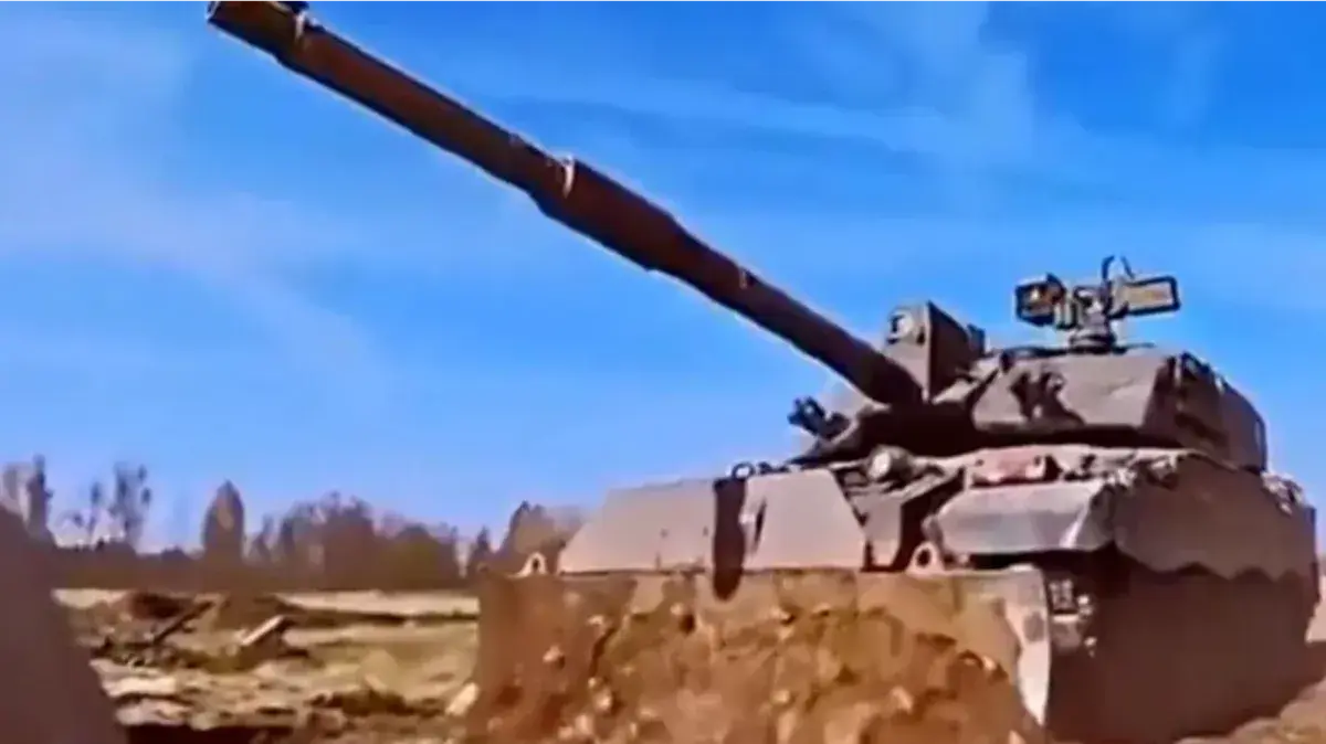 Русская армия совершает прорыв обороны ВСУ в Марьинке под Донецком — противник сдает позиции и отходит назад