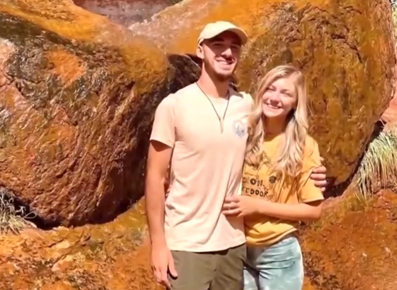 Мама Брайана Прачки сказала, что поможет ему "избавиться от тела" в письме с пометкой "сжечь после прочтения".