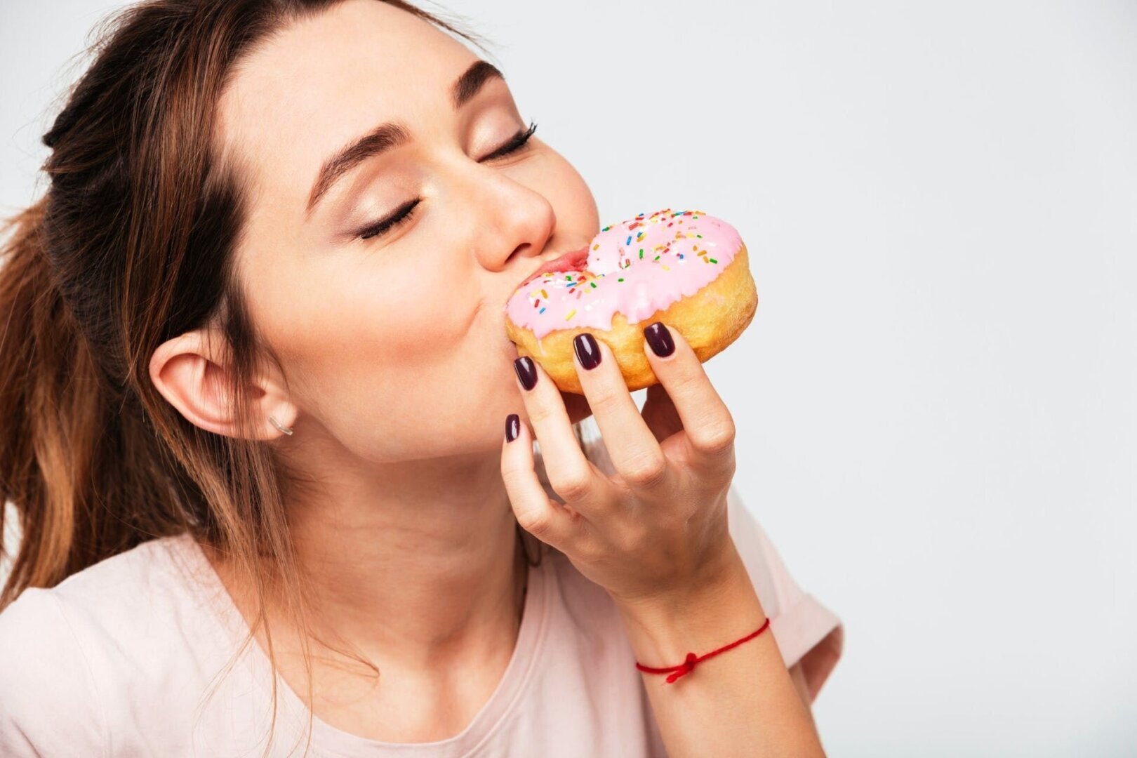 К лету приводим фигуру в идеальное состояние, а можно ли алкоголь?