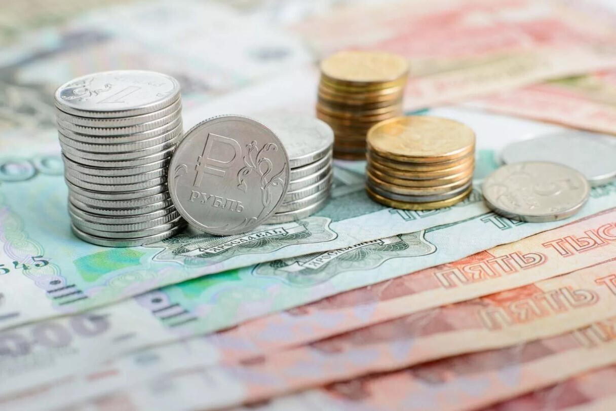 МРОТ в России превысит прожиточный минимум на 30% к 2030 году: возвращение достойной оплаты труда или иллюзия?