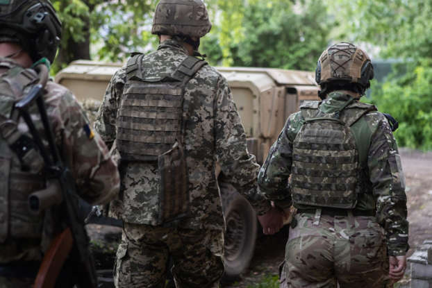 *Кастрюлеголовые до сих пор скачут*...в перерывах между мечтой о Контрнаступлении...