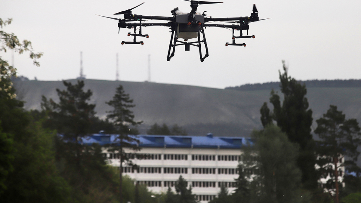 Песков: атака дронов на Москву, незначительные повреждения зданий и нет осуждения со стороны Запада