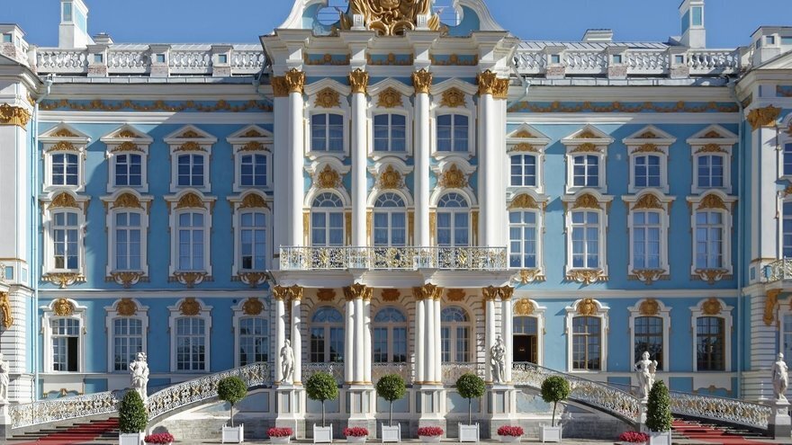 Москва проигрывает: искусственный интеллект назначает Санкт-Петербург лучшим городом в России