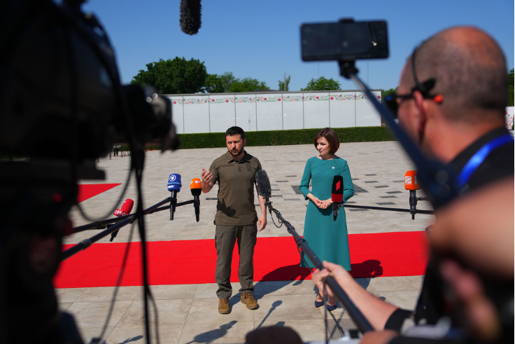 По словам Зеленского, Украине нужны “четкие” и “позитивные” решения о вступлении в НАТО и ЕС