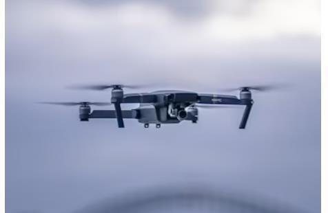 Беспилотник сбросил бомбу на спасателей в Новой Каховке