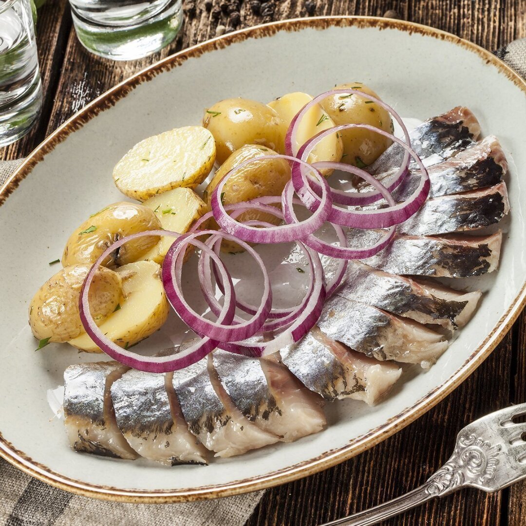 Какие блюда русской кухни нельзя есть каждый день, почему? Узнаете об этом в сообщении. А вы употребляете эти блюда часто?