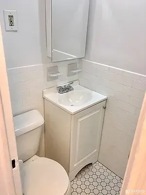 Аренда 7(семь) кв. м. коммуналки за ,614.