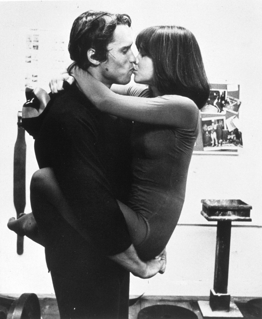 Арнольд Шварценеггер сквозь годы: Профессиональный бодибилдер, суперзвезда боевиков, губернатор Калифорнии и многое другое.