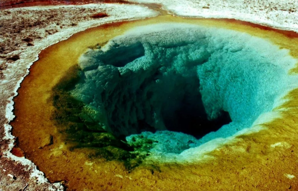 Темная сторона сицилийской природы: озеро Смерти