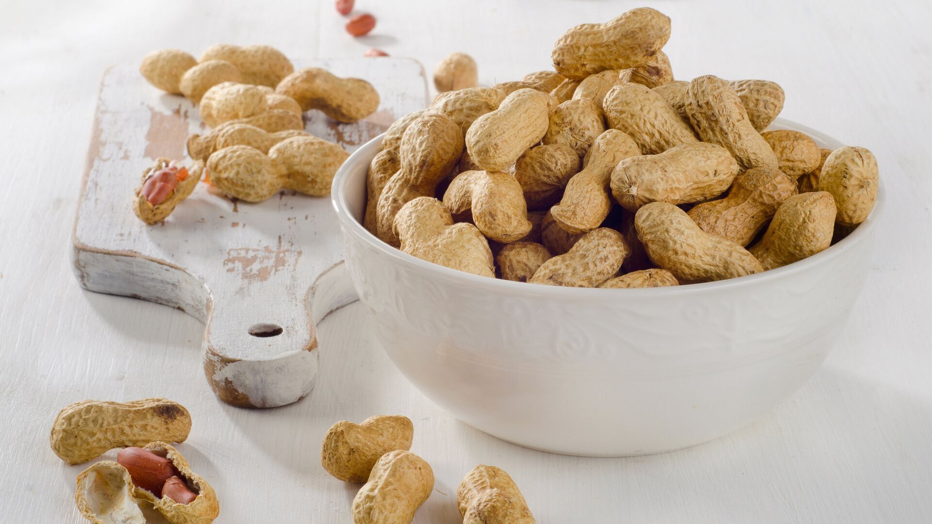 Самые вкусные виды орехов: их польза и вред