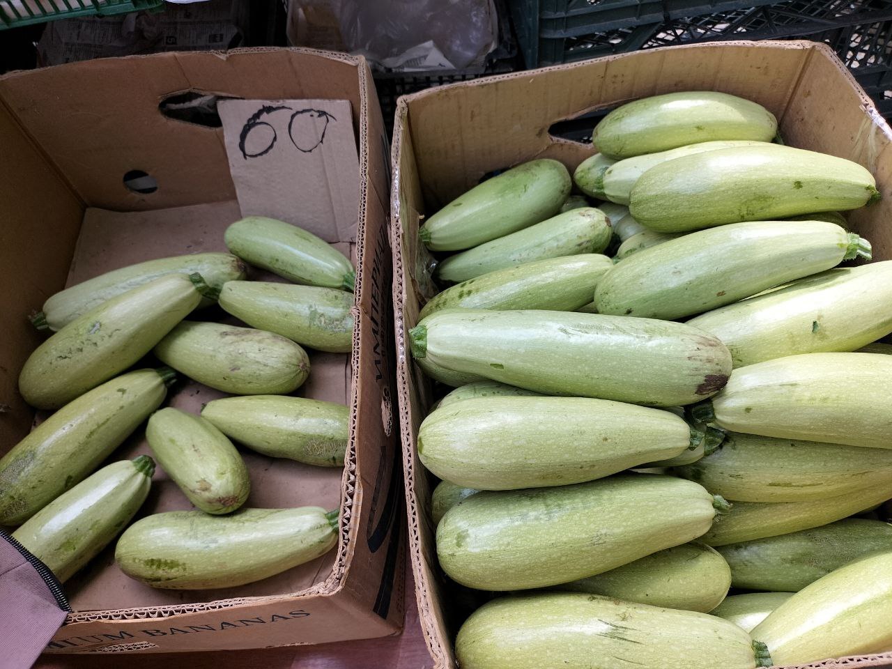 Цены ниже некуда сейчас в Крыму. Фото с рынка и что ждет тех, кто поедет в Крым этим летом