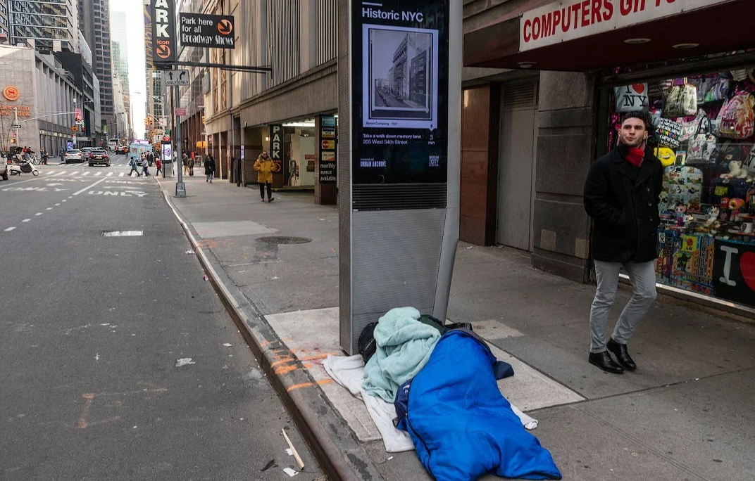 Жуткий Нью-Йорк: украинцы, золотые стейки, насилие