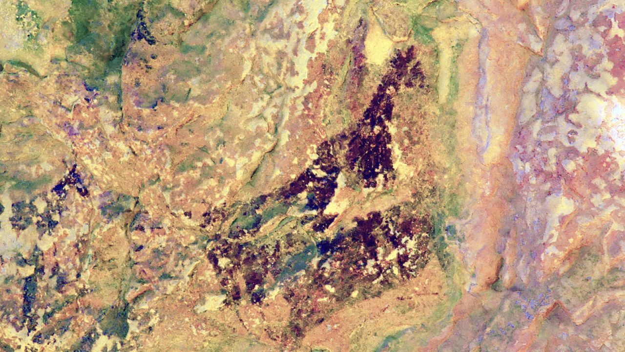 Доисторические наскальные рисунки обнаружены в Испании с помощью дронов