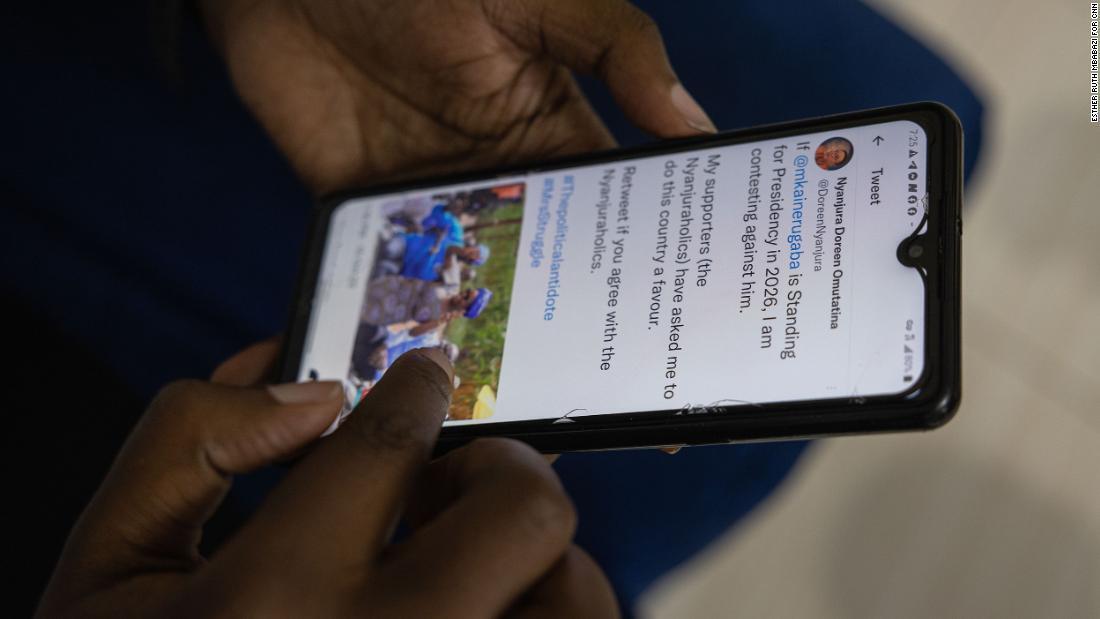 «Люди считают нас легкой мишенью»: женщины-политики сталкиваются с потоком оскорблений в Интернете, но говорят, что не прекратят свою работу