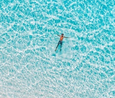 А говорят, что денег нет: россияне ринулись на отдых в Европу