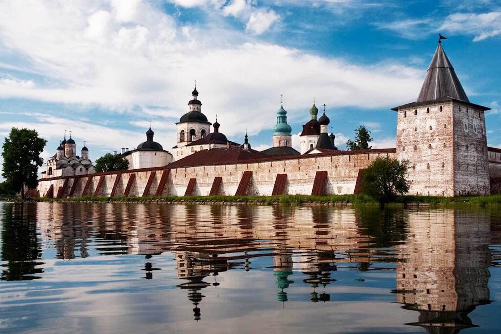 Россия духовная. Одни из самых красивых храмов и монастырей России.