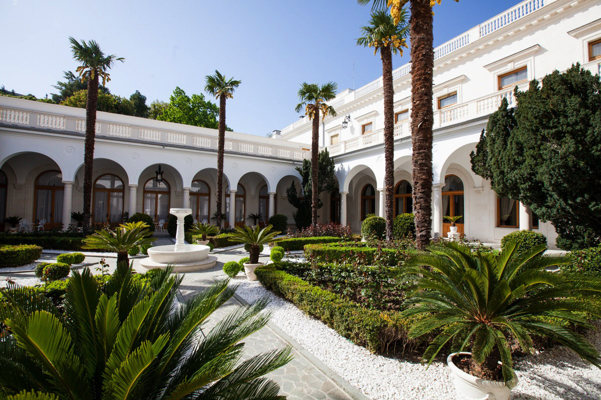 Самый безопасный отдых этого сезона будет в Крыму. "Не нужен мне берег турецкий». Крым- это наша история