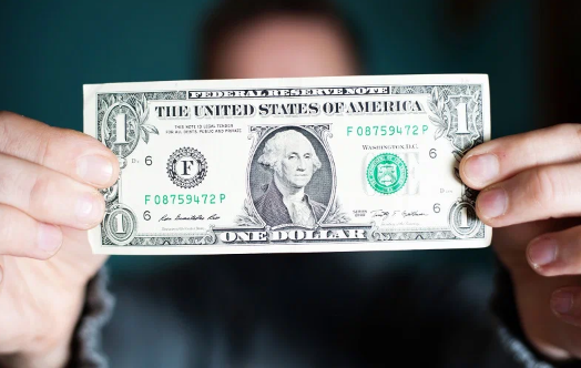 Что произойдет с долларом в случае дефолта по госдолгу США?