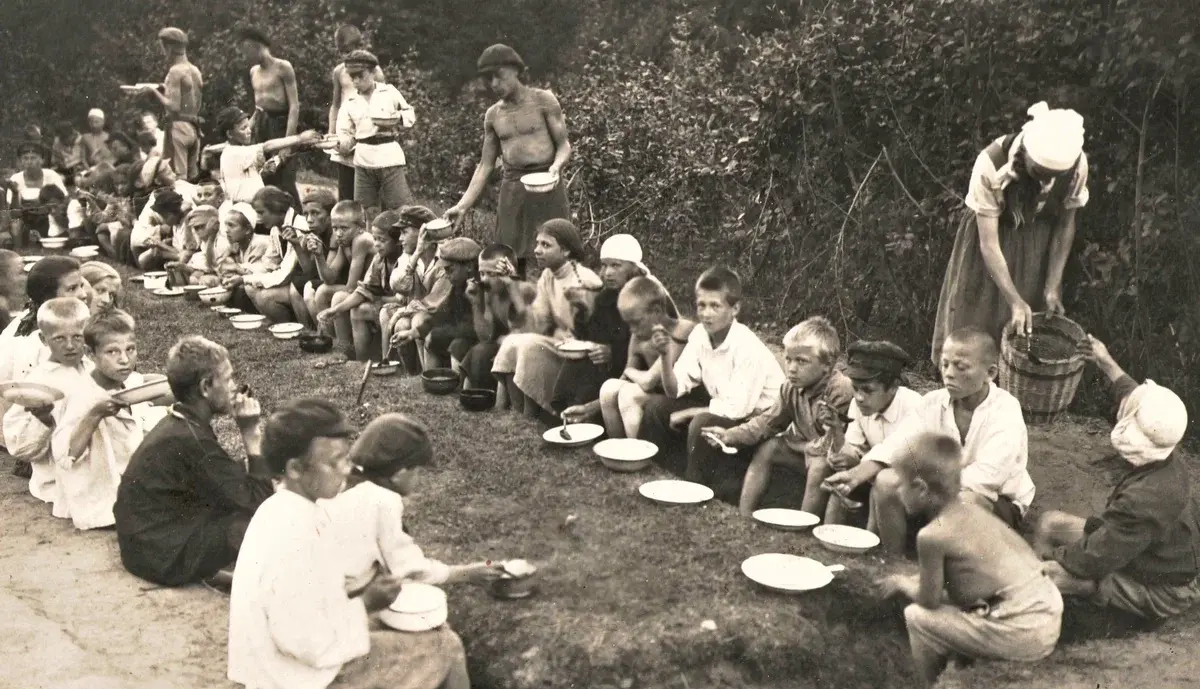 Суровое воспитание детей в СССР. Вспомним, какие были наказания. Что наши родители делали не так?