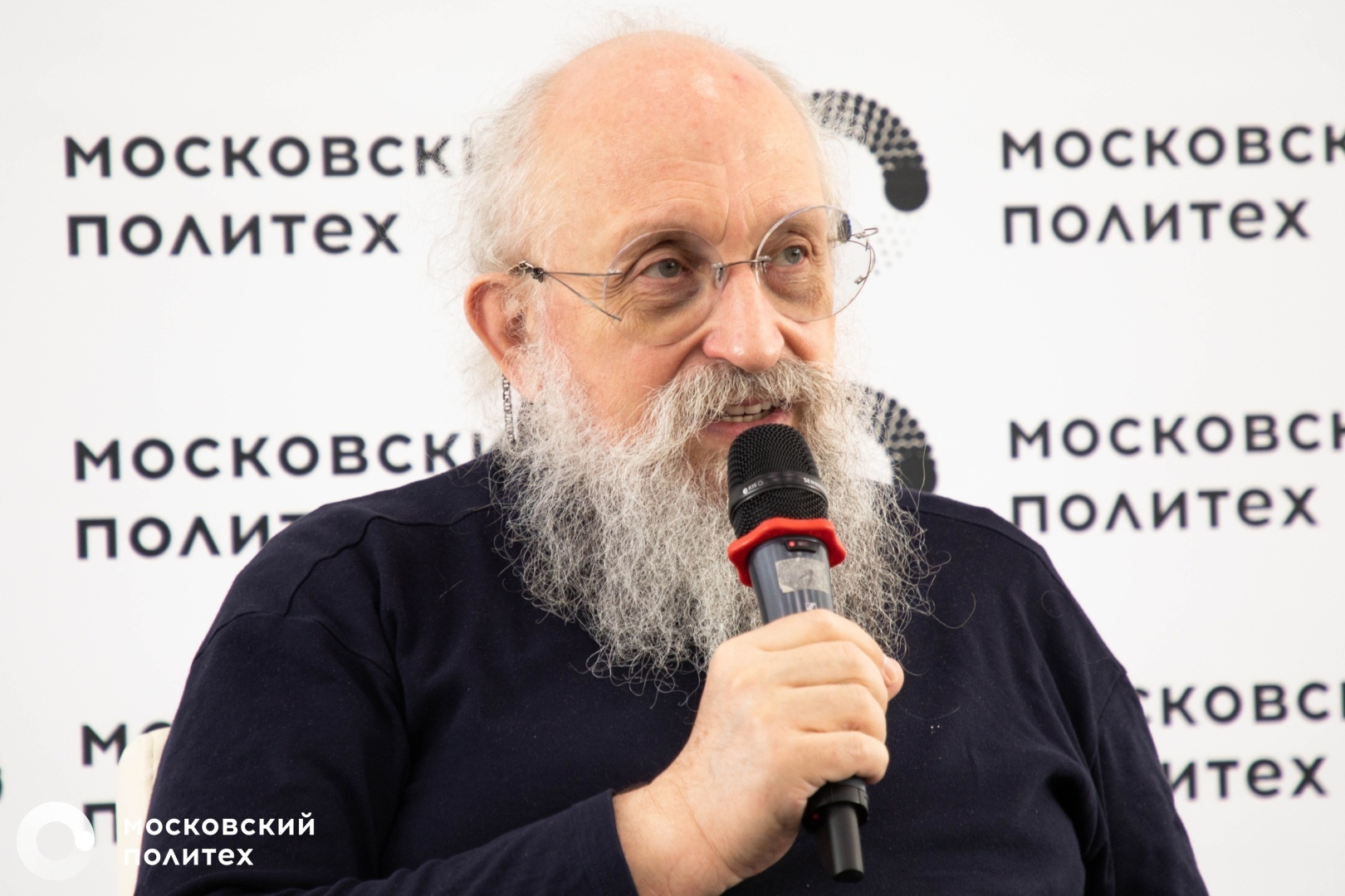 В России могут вернуть переход на летнее и зимнее время: Анатолий Вассерман голосует против