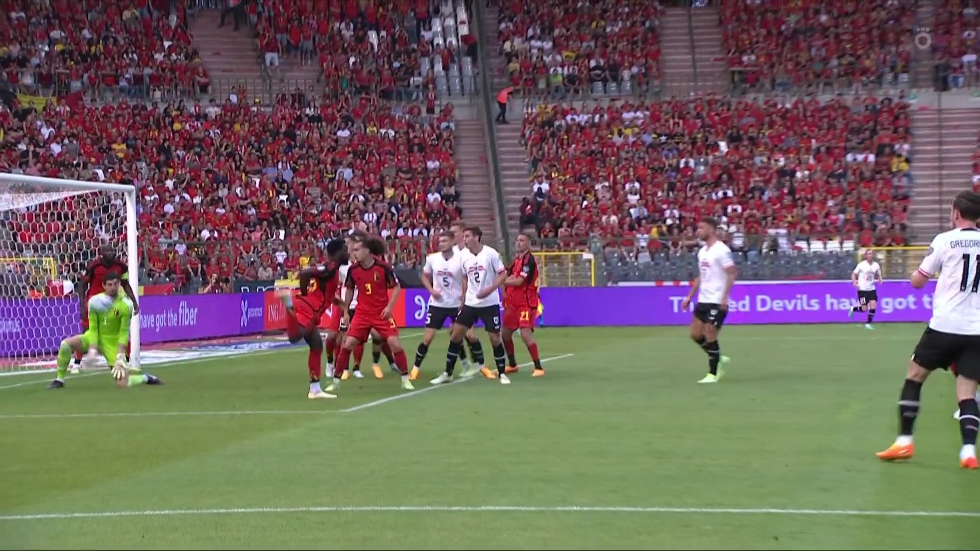 Лукаку спасает Бельгию и печальные новости для любителей футбола