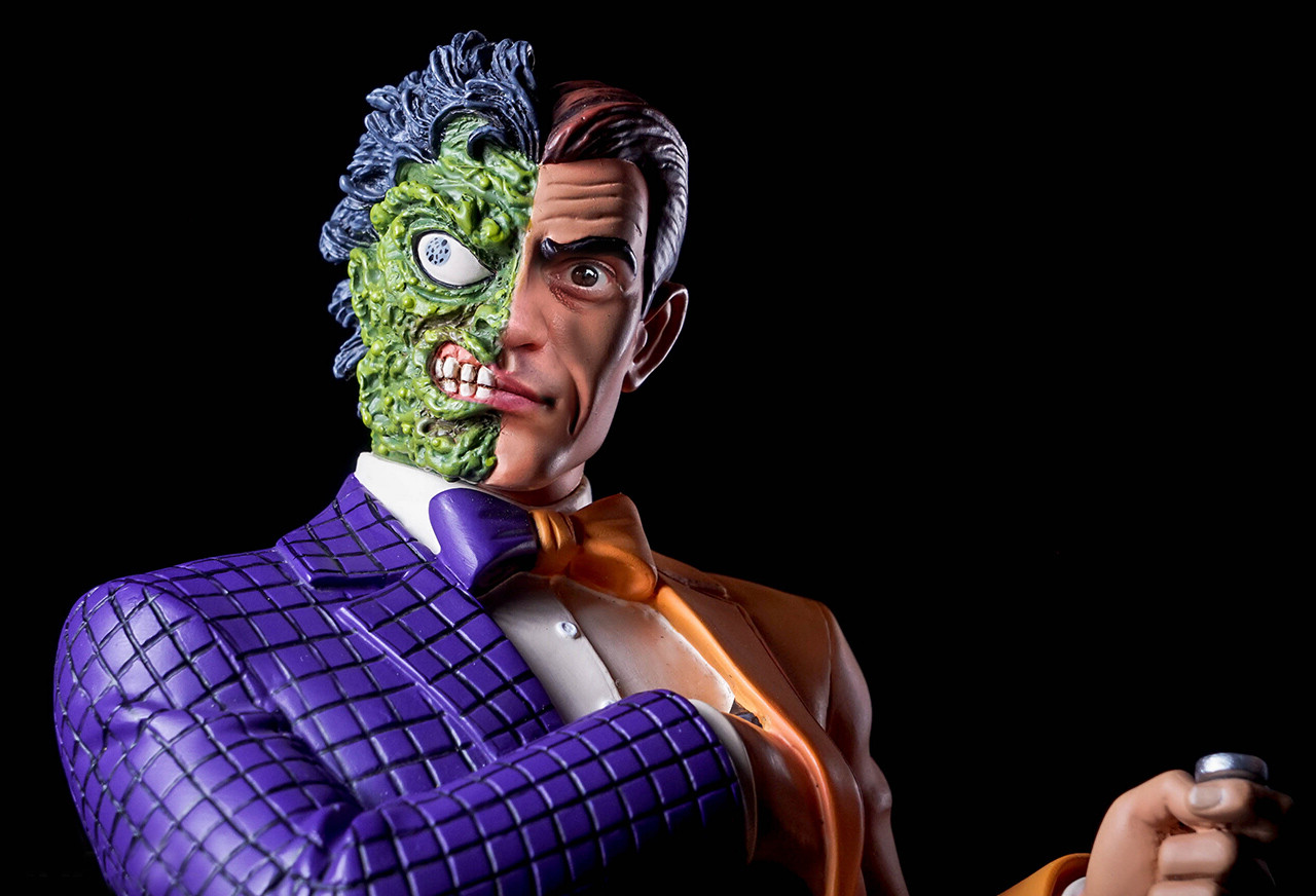 Кто стоит за персонажами комиксов?