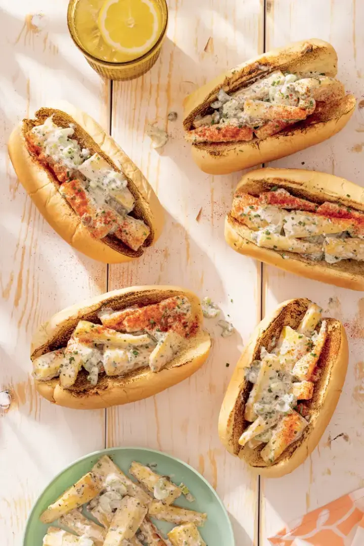 Роллы с лобстером и пастернаком