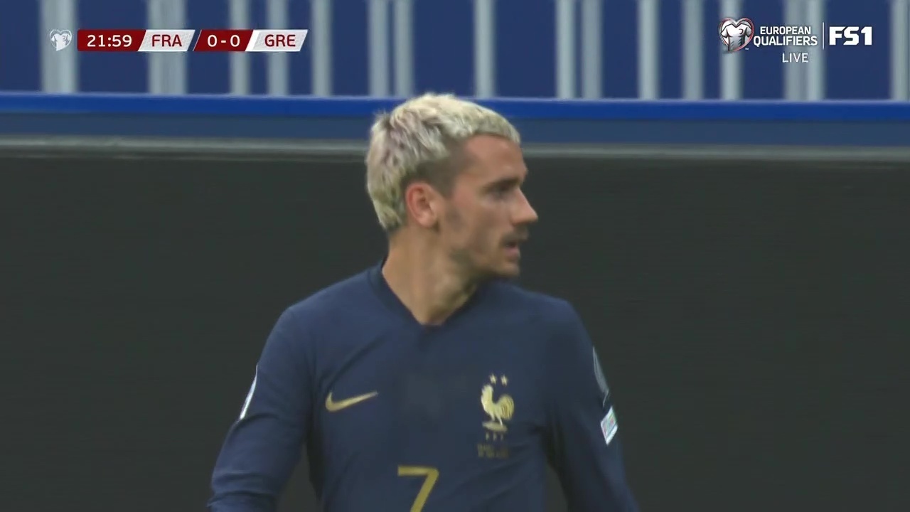 Гений с двумя причёсками за игру