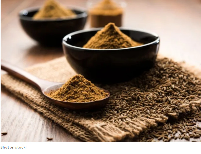 Каким образом определенные 8 продуктов влияют на ваше здоровье, вызывая неприятный запах мочи?