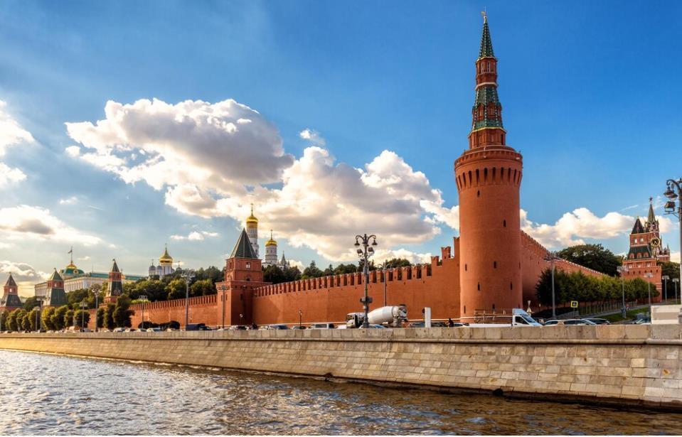 Запад решил возобновить сотрудничество с Москвой