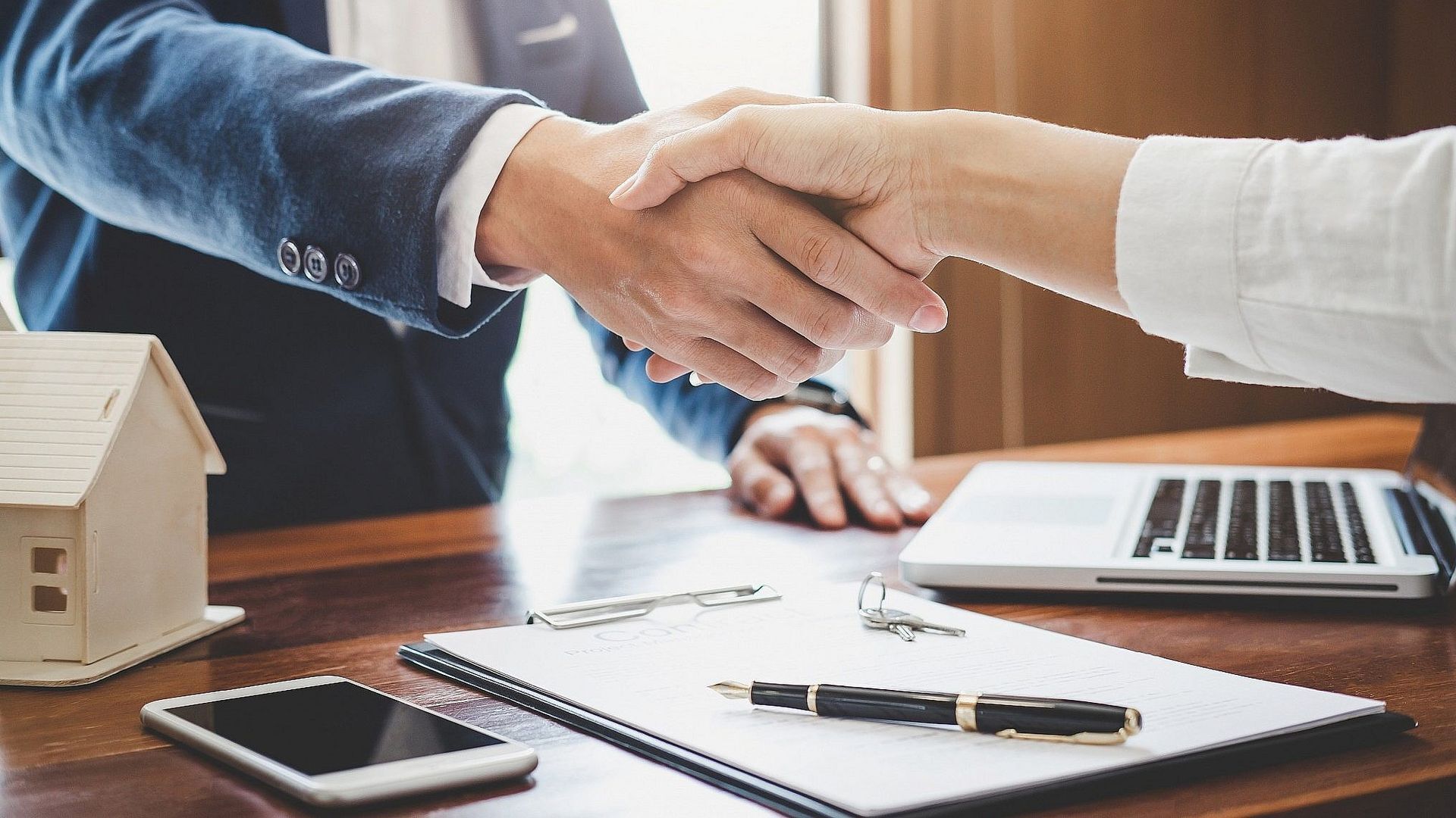 Особенности оформления кредита и возможность защиты заемщика от незаконных действий банка в правовом поле