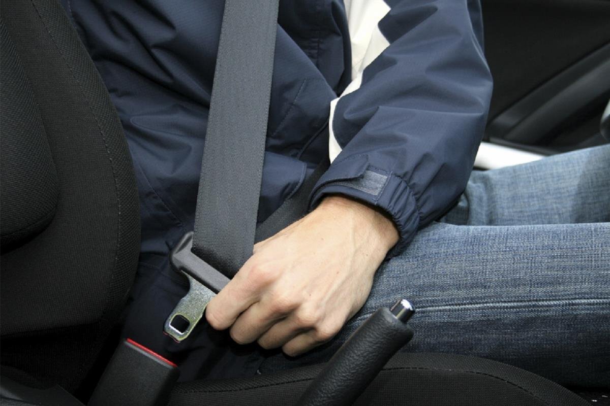 Избавьтесь от 10 вредных привычек за рулем