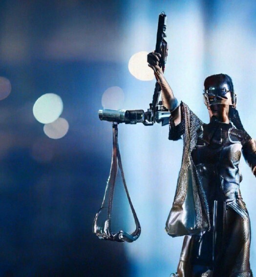 Виртуальные юристы - уже реальность в России! Может ли нейросеть завладеть миром? Попробуем посмотреть глазами нейросети (эксперимент)