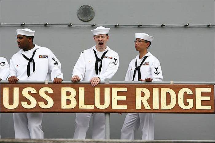 Отсутствия коммунизма, как отсутствие мотивации военнослужащих ВМС США