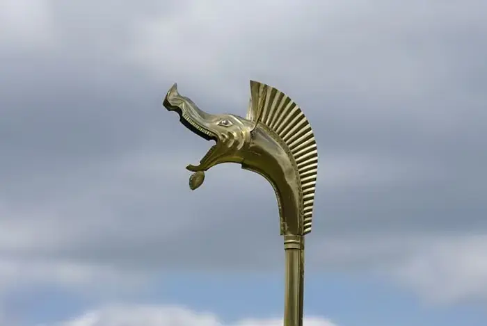 Звуки многовекового кельтского карникса возвращают к жизни