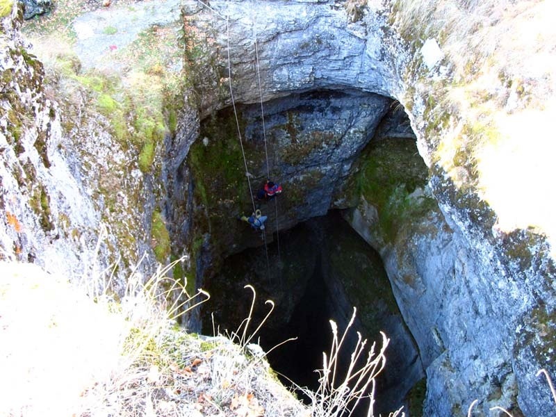 Исследование великолепной красоты Уральских гор.