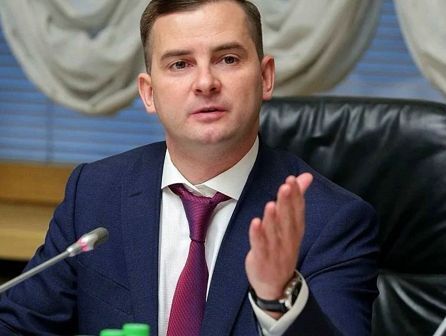 Работа в такси для мигрантов – путь закрыт. Что важного в таком законопроекте для российских граждан?