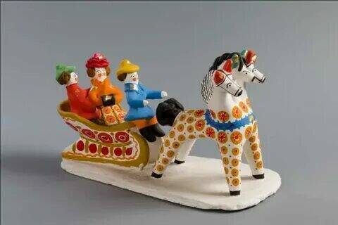 Дымковская игрушка – это старейший и уникальный Российский промысел.