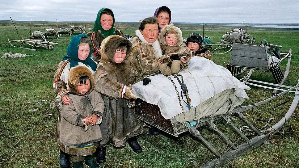 Люди в тундре в -40 моются, ходят в туалет и рожают детей. А Вы бы хотели так жить?